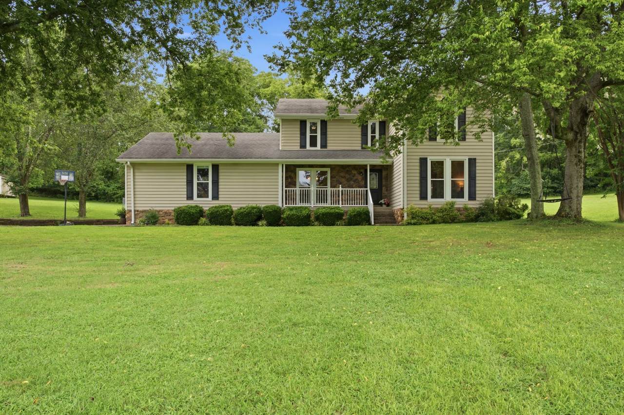 1829 Fox Chase Dr - Photo 1