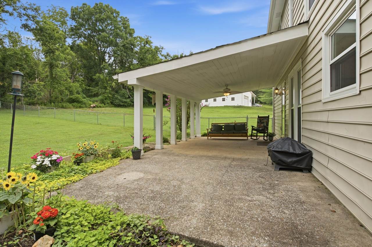 https://bt-photos.global.ssl.fastly.net/nashville/1280_boomver_1_RTC3280733-1.jpg