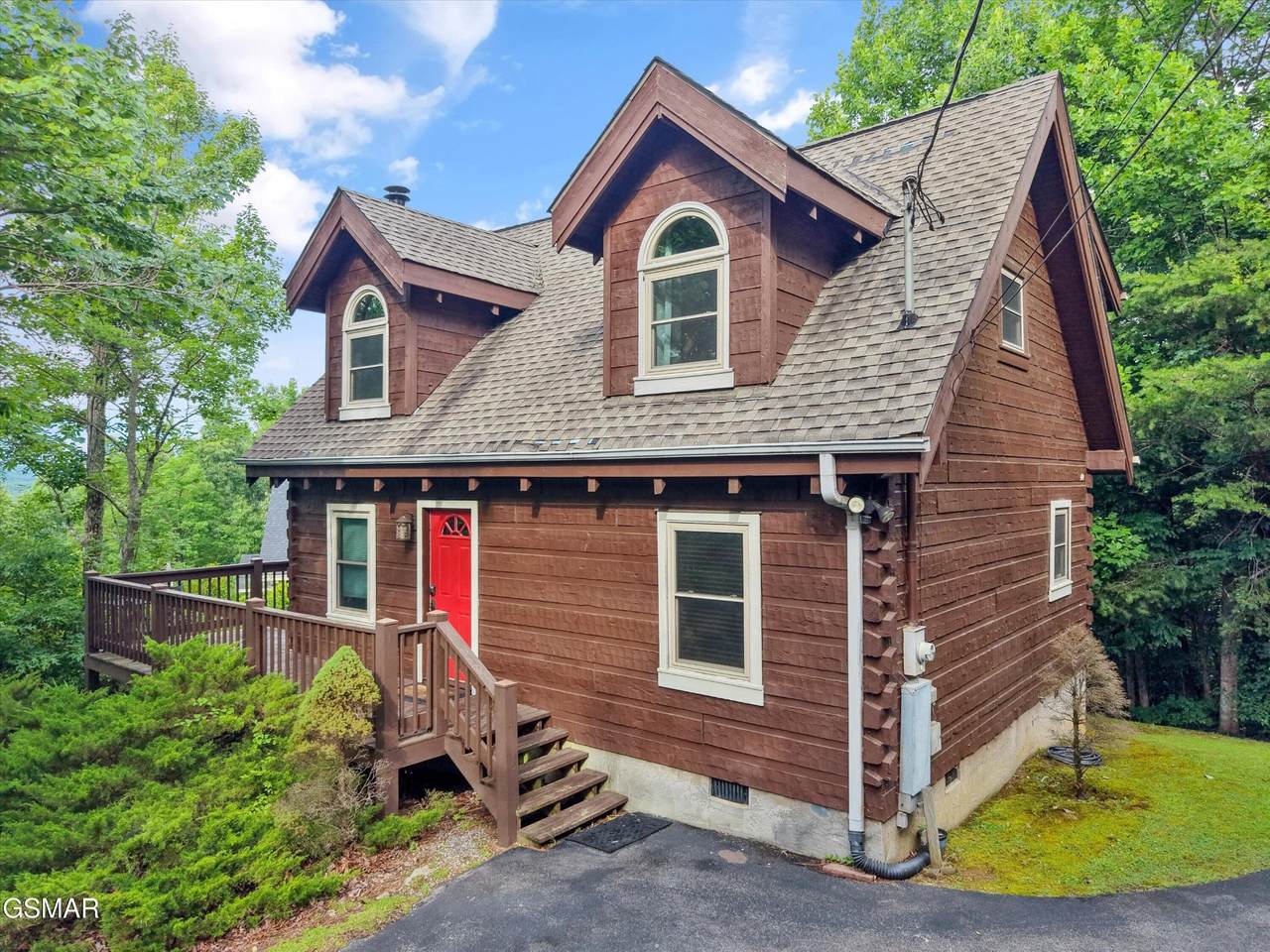 419 Matterhorn Drive - Photo 1