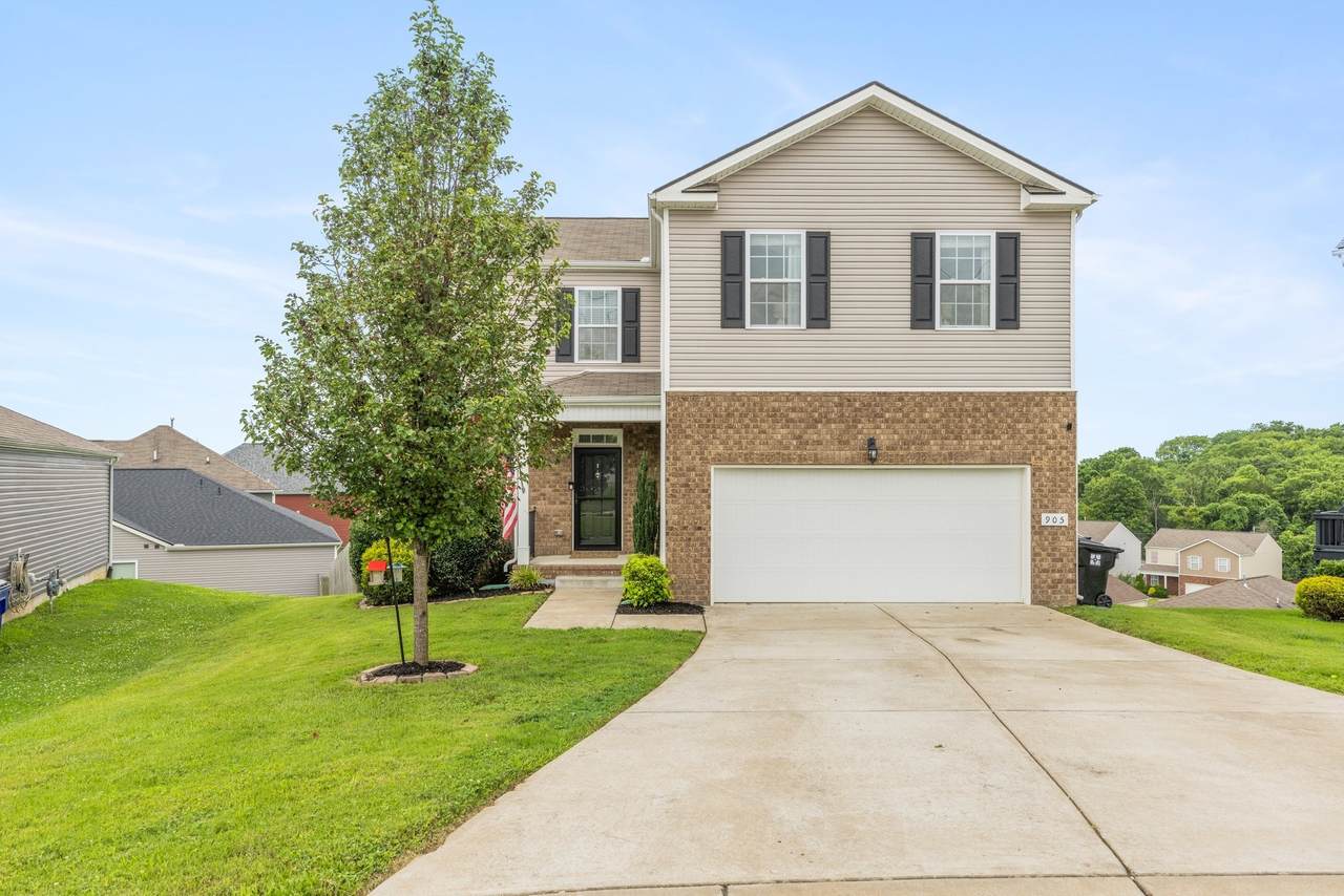 905 Aberdeen Ct - Photo 1