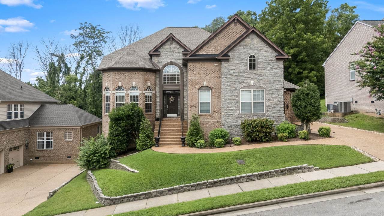 1508 Simpson Ct - Photo 1