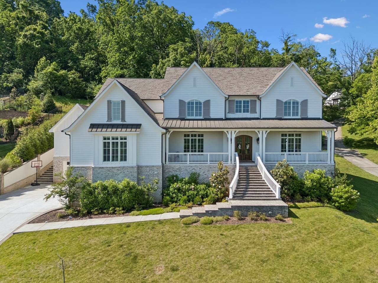 1019 Stockett Dr - Photo 1