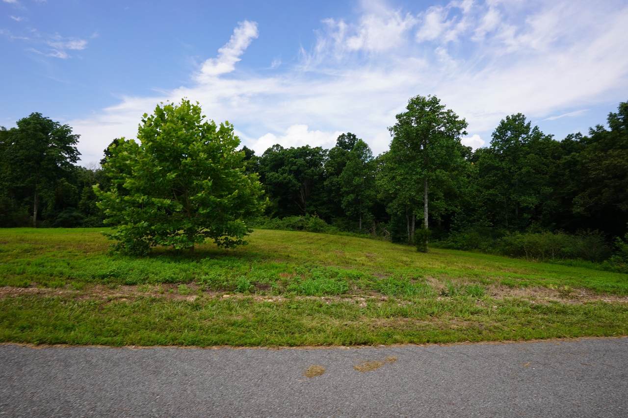 https://bt-photos.global.ssl.fastly.net/nashville/1280_boomver_1_RTC3281020-1.jpg