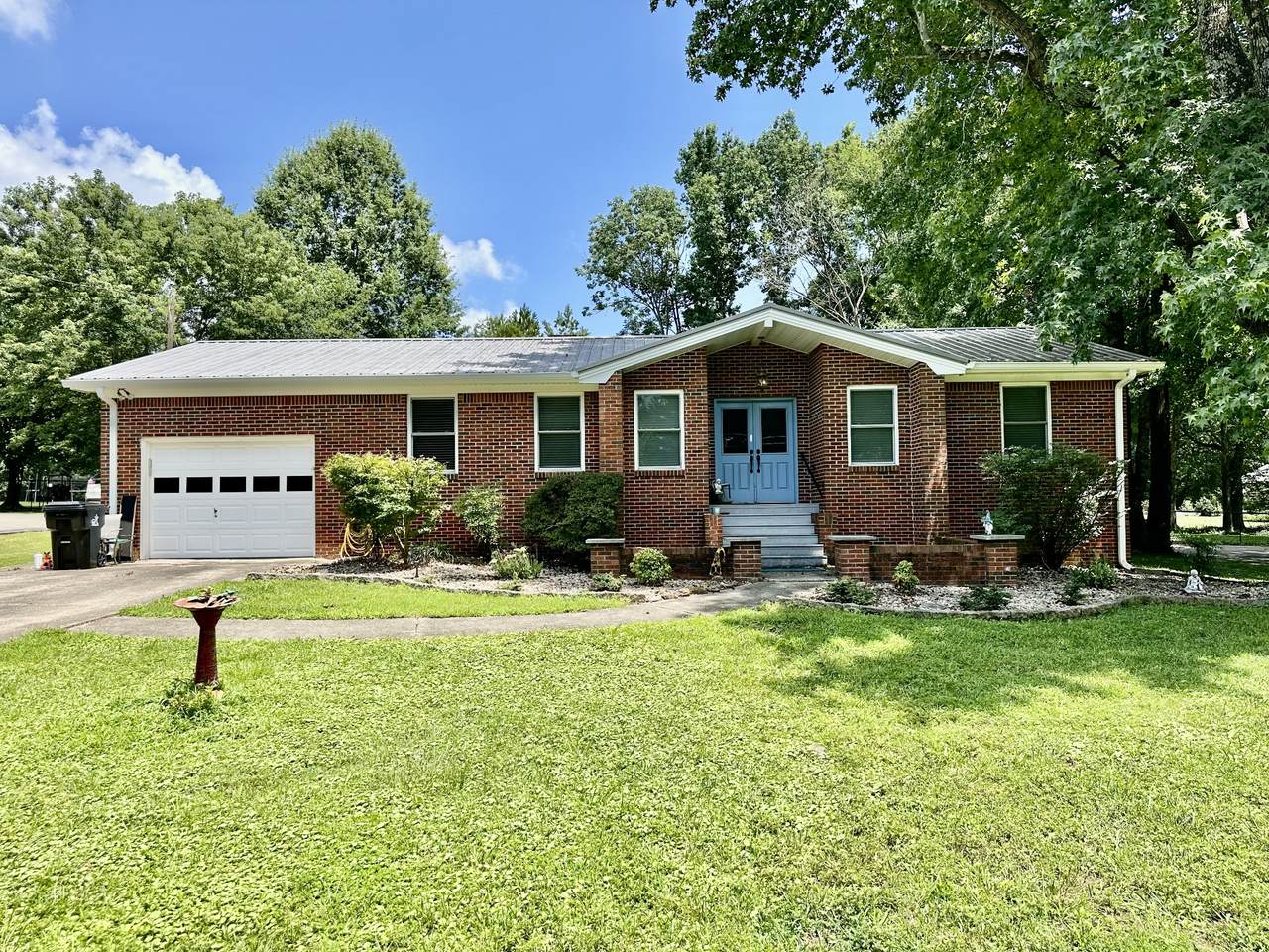52 Nottingham Ln - Photo 1