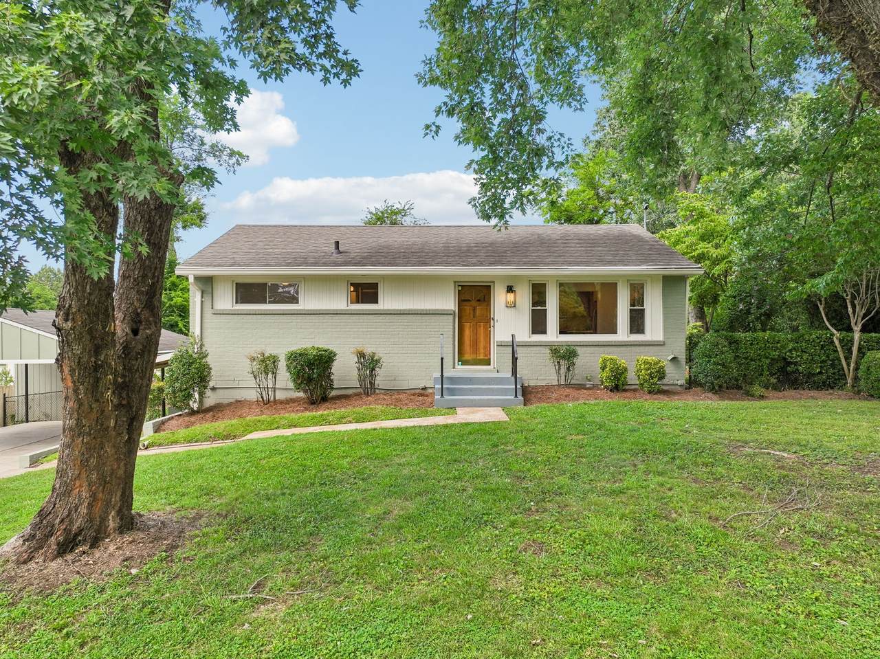 https://bt-photos.global.ssl.fastly.net/nashville/1280_boomver_1_RTC3281048-1.jpg