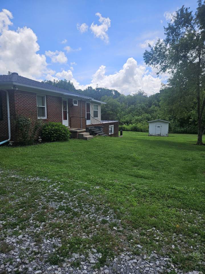 https://bt-photos.global.ssl.fastly.net/nashville/1280_boomver_1_RTC3281317-1.jpg