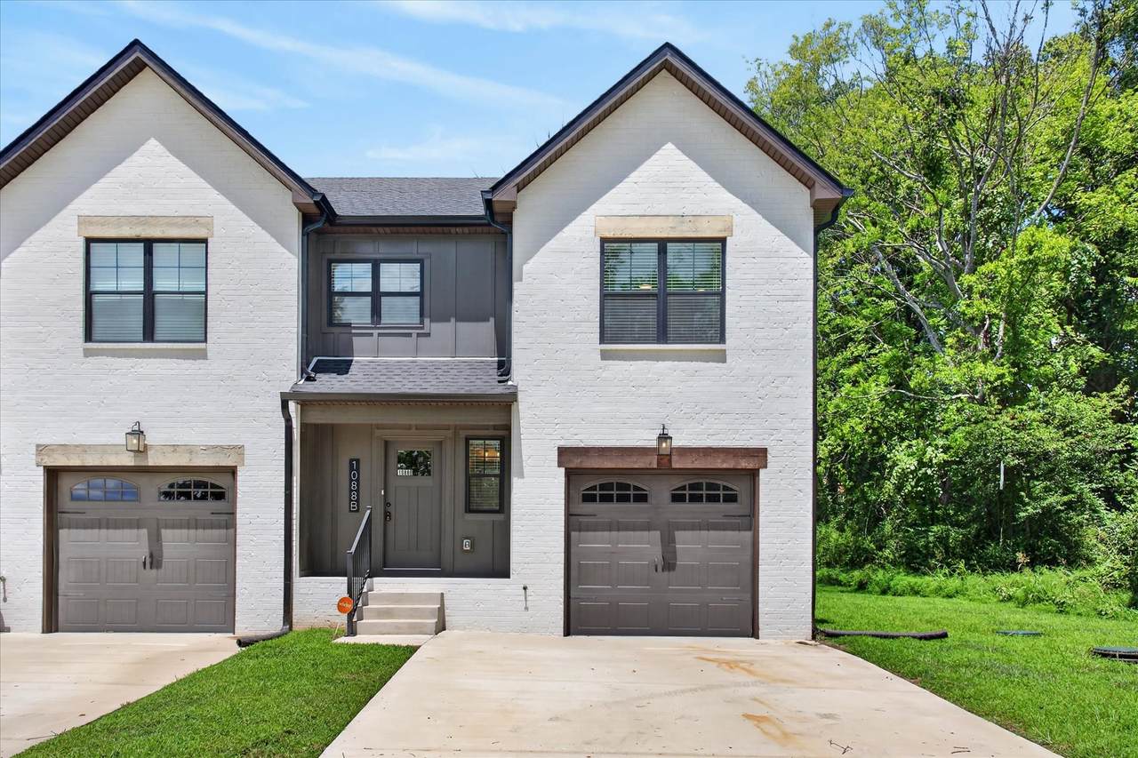 1088 Old Clarksville Pike - Photo 1