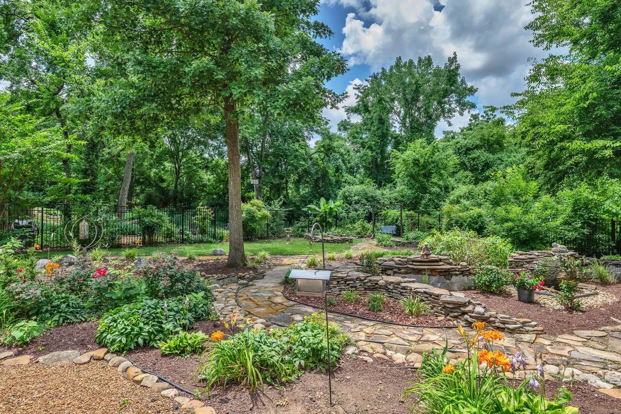 https://bt-photos.global.ssl.fastly.net/nashville/1280_boomver_1_RTC3281394-1.jpg