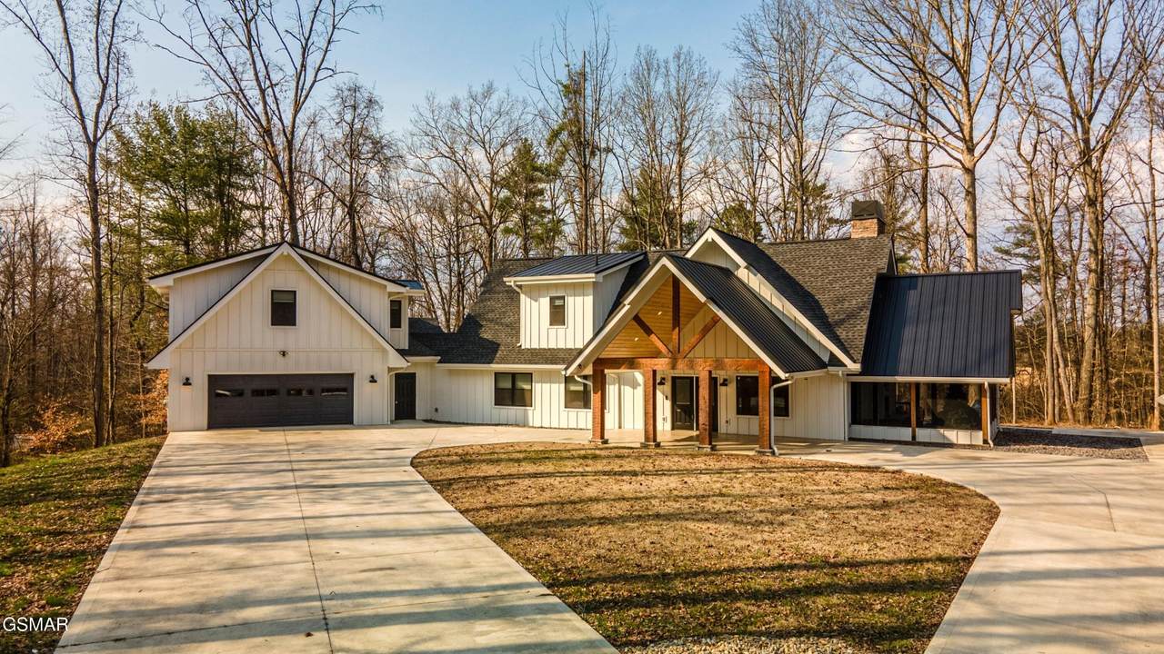 226 Meadowood Road - Photo 1