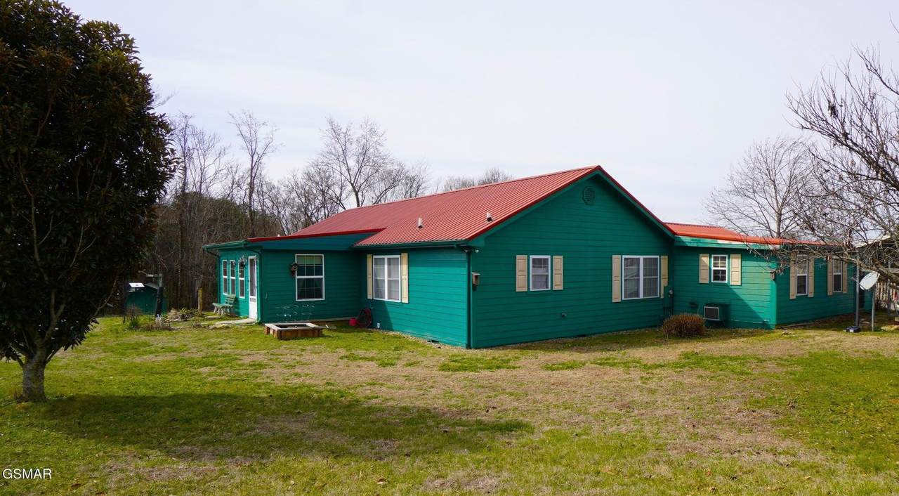 1070 Farm Road - Photo 1