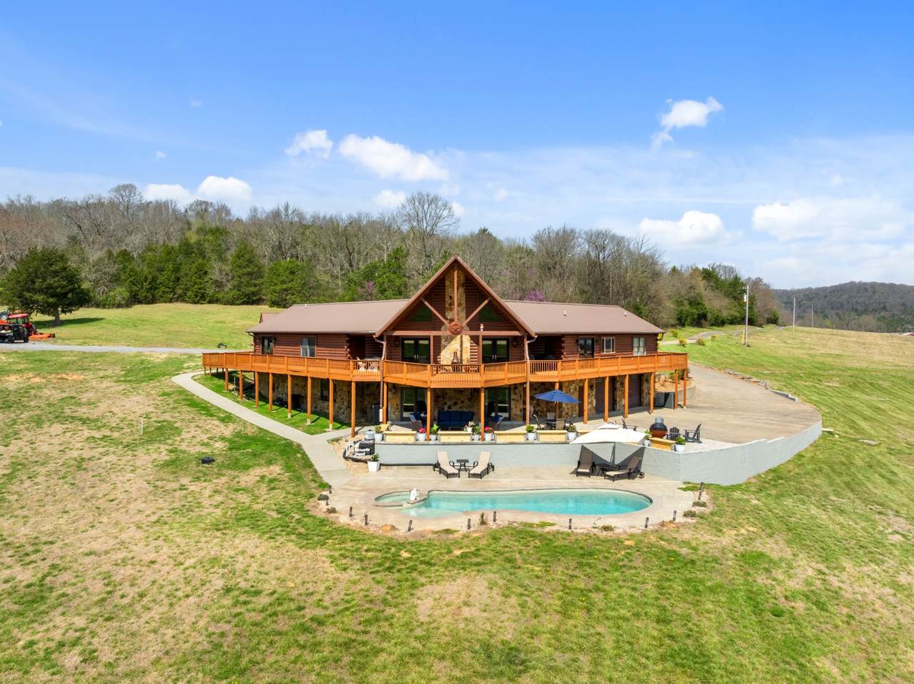2063 Kennedy Creek Rd - Photo 1