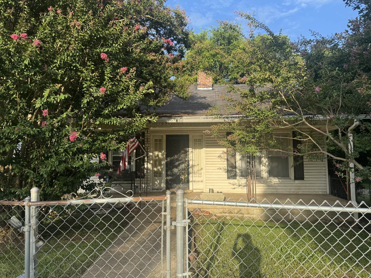 1831 S Main St - Photo 1