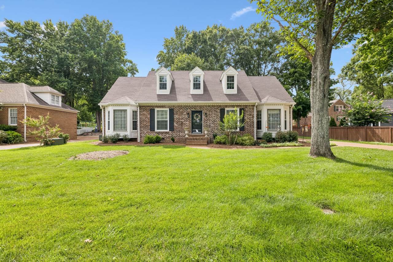 402 Cotton Ln - Photo 1
