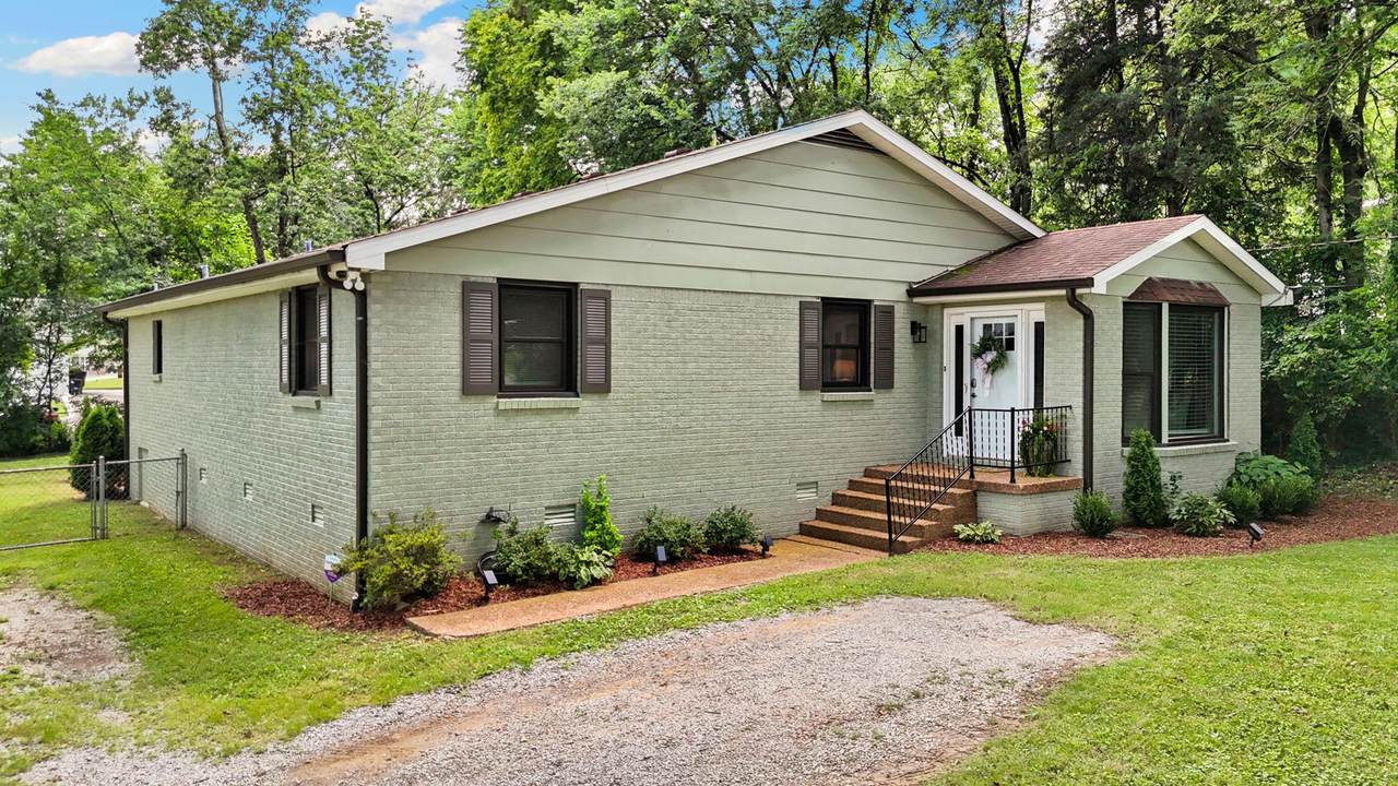 2879 Lyncrest Dr - Photo 1