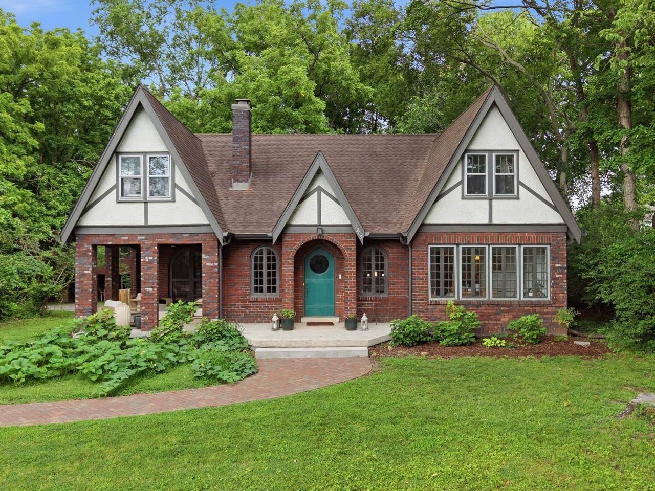1203 Mcgavock Pike - Photo 1