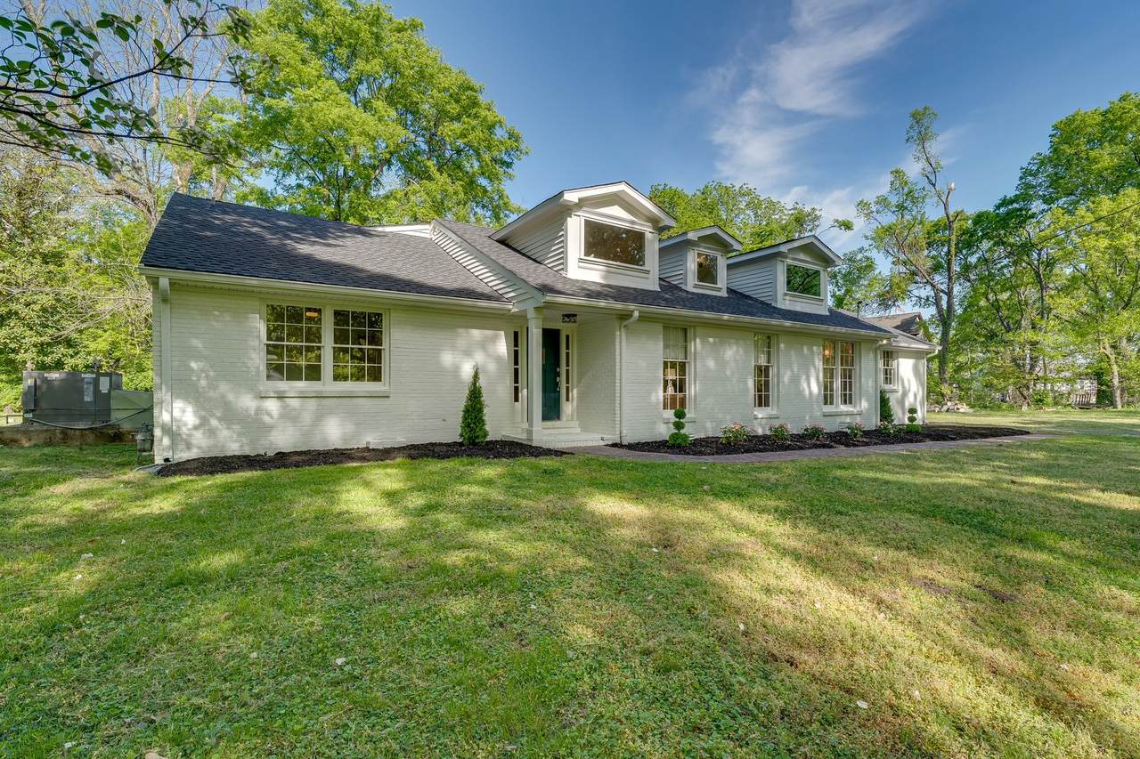 4025 Lealand Ln - Photo 1