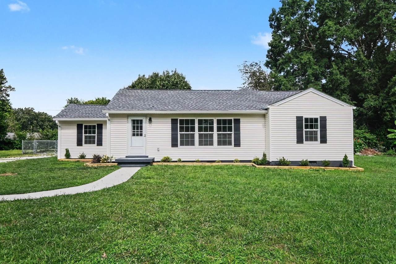 206 Bragg Cir - Photo 1