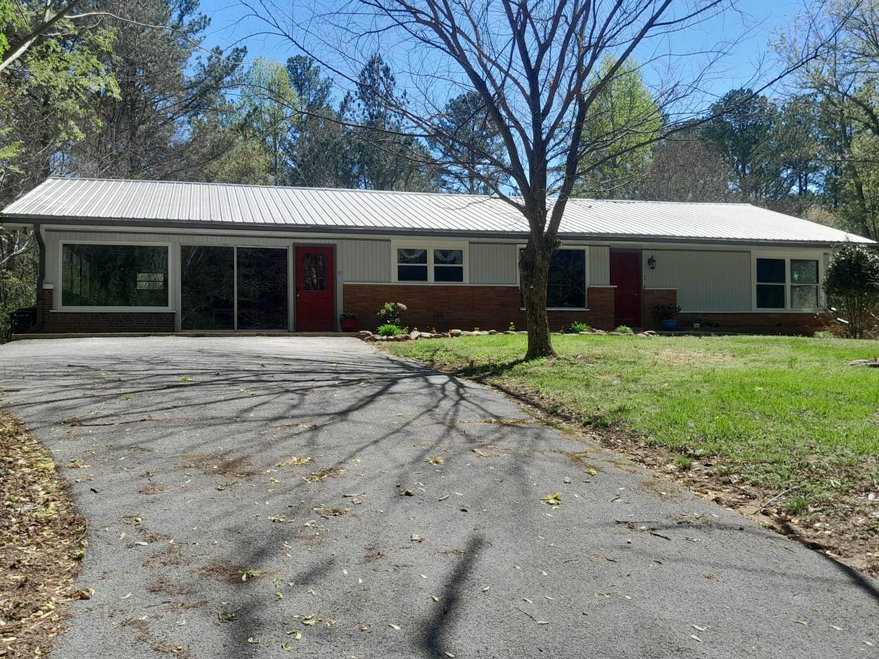 https://bt-photos.global.ssl.fastly.net/nashville/1280_boomver_1_RTC3283763-1.jpg
