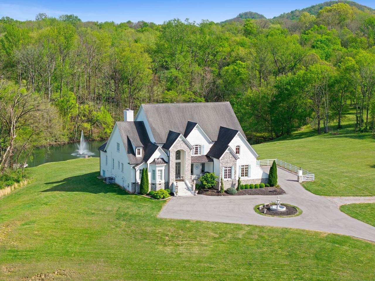 8992 Horton Hwy - Photo 1