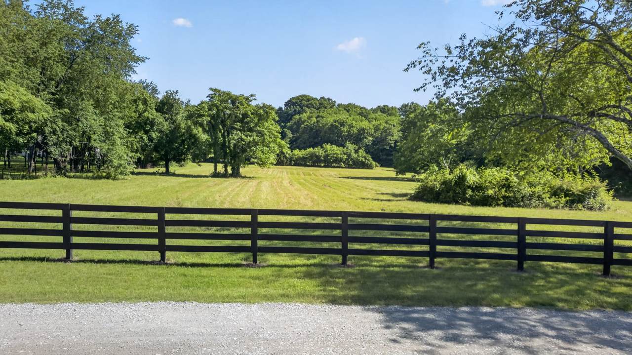 https://bt-photos.global.ssl.fastly.net/nashville/1280_boomver_1_RTC3283836-1.jpg