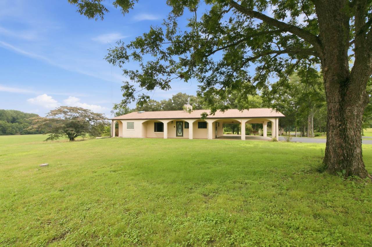 380 Mcintosh Rd - Photo 1