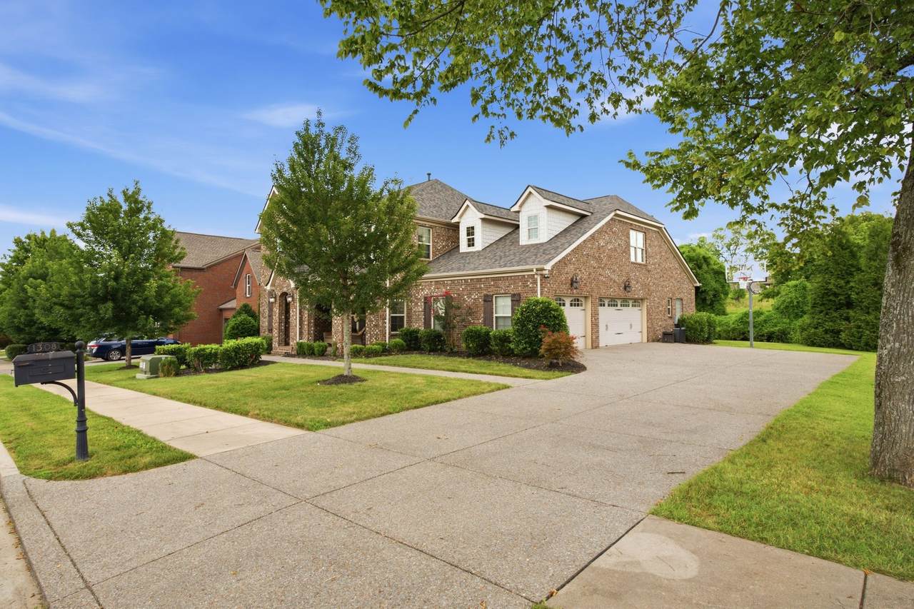https://bt-photos.global.ssl.fastly.net/nashville/1280_boomver_1_RTC3285664-1.jpg