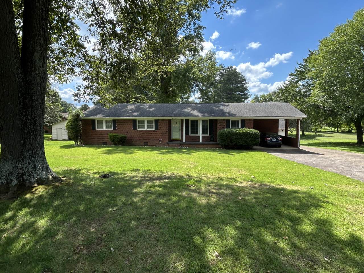https://bt-photos.global.ssl.fastly.net/nashville/1280_boomver_1_RTC3285672-1.jpg