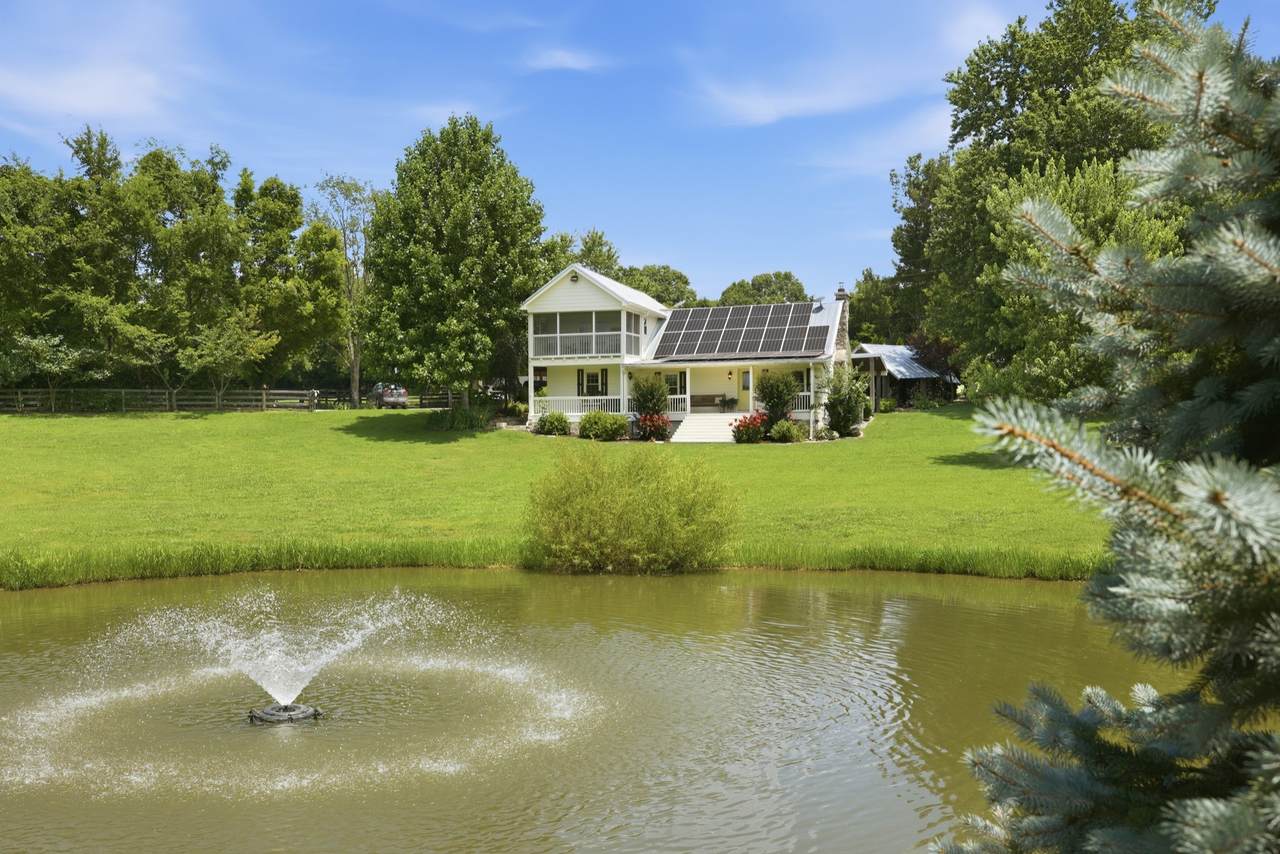 2726 Mclemore Rd - Photo 1