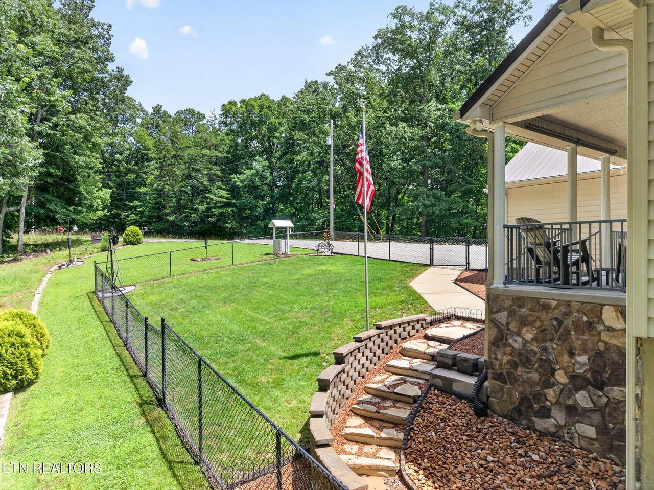 https://bt-photos.global.ssl.fastly.net/nashville/1280_boomver_1_RTC3285799-1.jpg