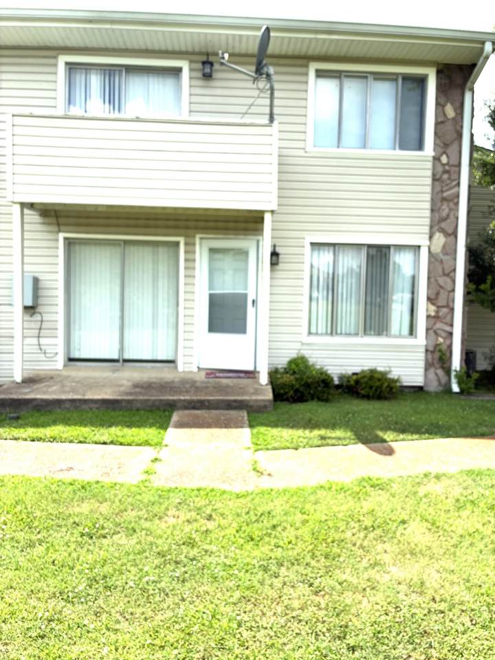 810 Bellevue Rd - Photo 1