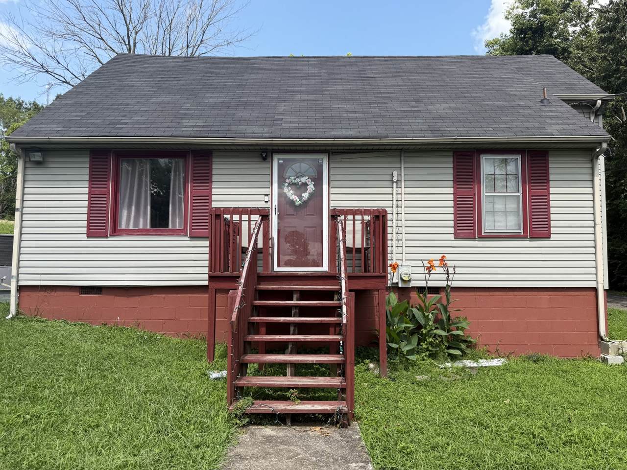3872 Hutson Ave - Photo 1