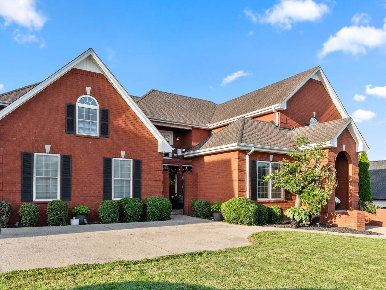 https://bt-photos.global.ssl.fastly.net/nashville/1280_boomver_1_RTC3286213-1.jpg