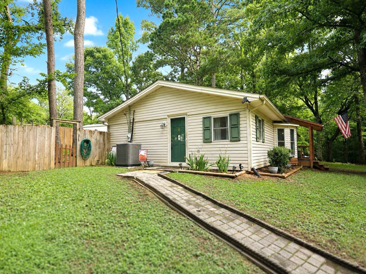 https://bt-photos.global.ssl.fastly.net/nashville/1280_boomver_1_RTC3287554-1.jpg