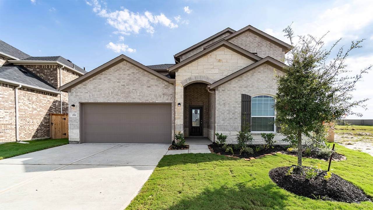 437 Van Conder Place - Photo 1