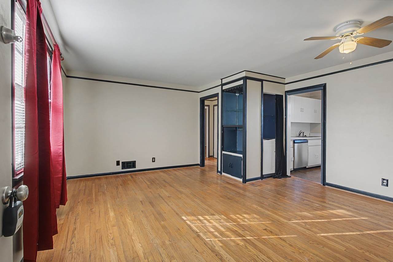 3317 Long Blvd - Photo 1