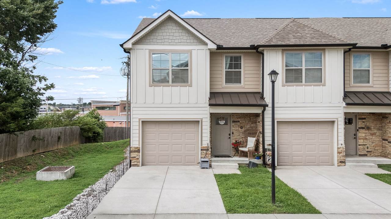 249 Signature Pl - Photo 1
