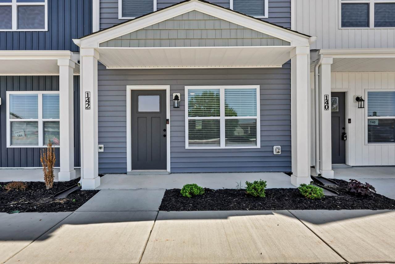 142 Front Ridge Cir - Photo 1