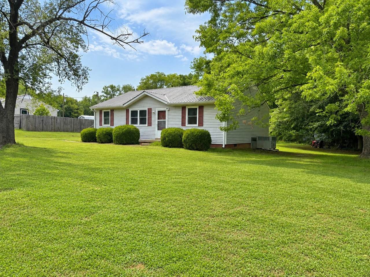 https://bt-photos.global.ssl.fastly.net/nashville/1280_boomver_1_RTC3288023-1.jpg