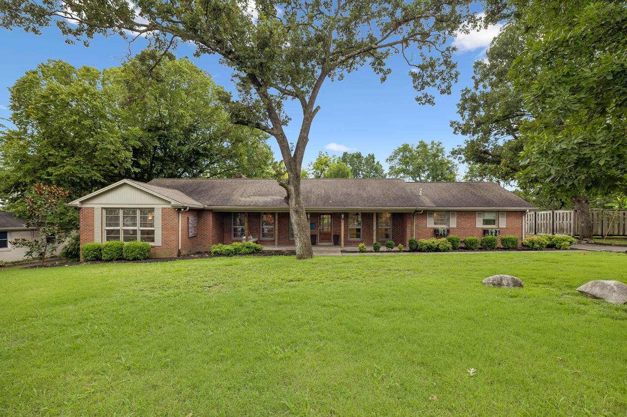 708 Westwood Dr - Photo 1