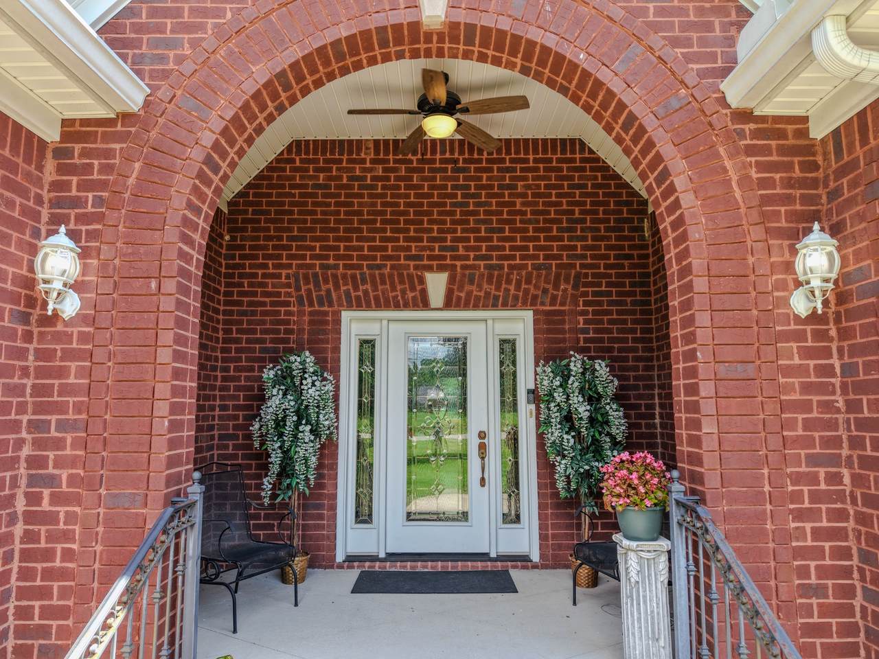 https://bt-photos.global.ssl.fastly.net/nashville/1280_boomver_1_RTC3288053-1.jpg