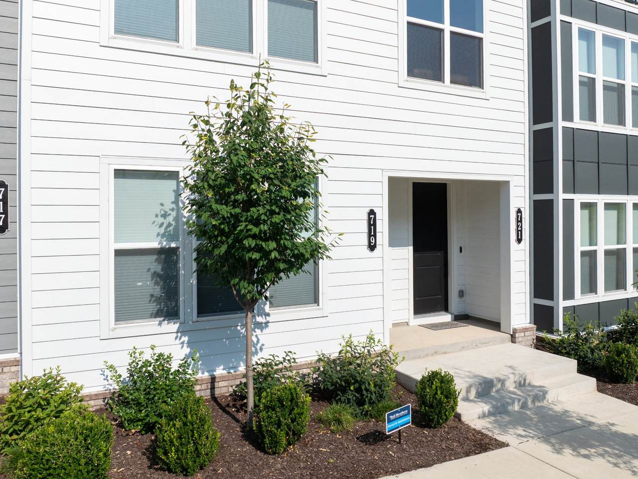 721 41st Ave - Photo 1