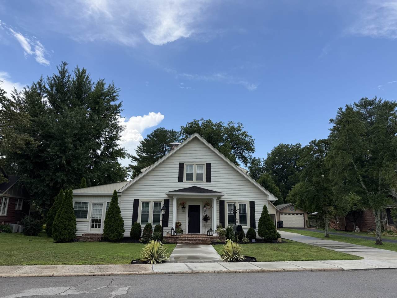 https://bt-photos.global.ssl.fastly.net/nashville/1280_boomver_2_RTC3288217-1.jpg