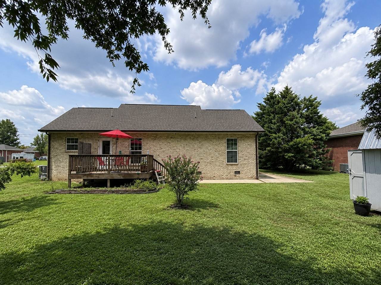 https://bt-photos.global.ssl.fastly.net/nashville/1280_boomver_1_RTC3288292-1.jpg