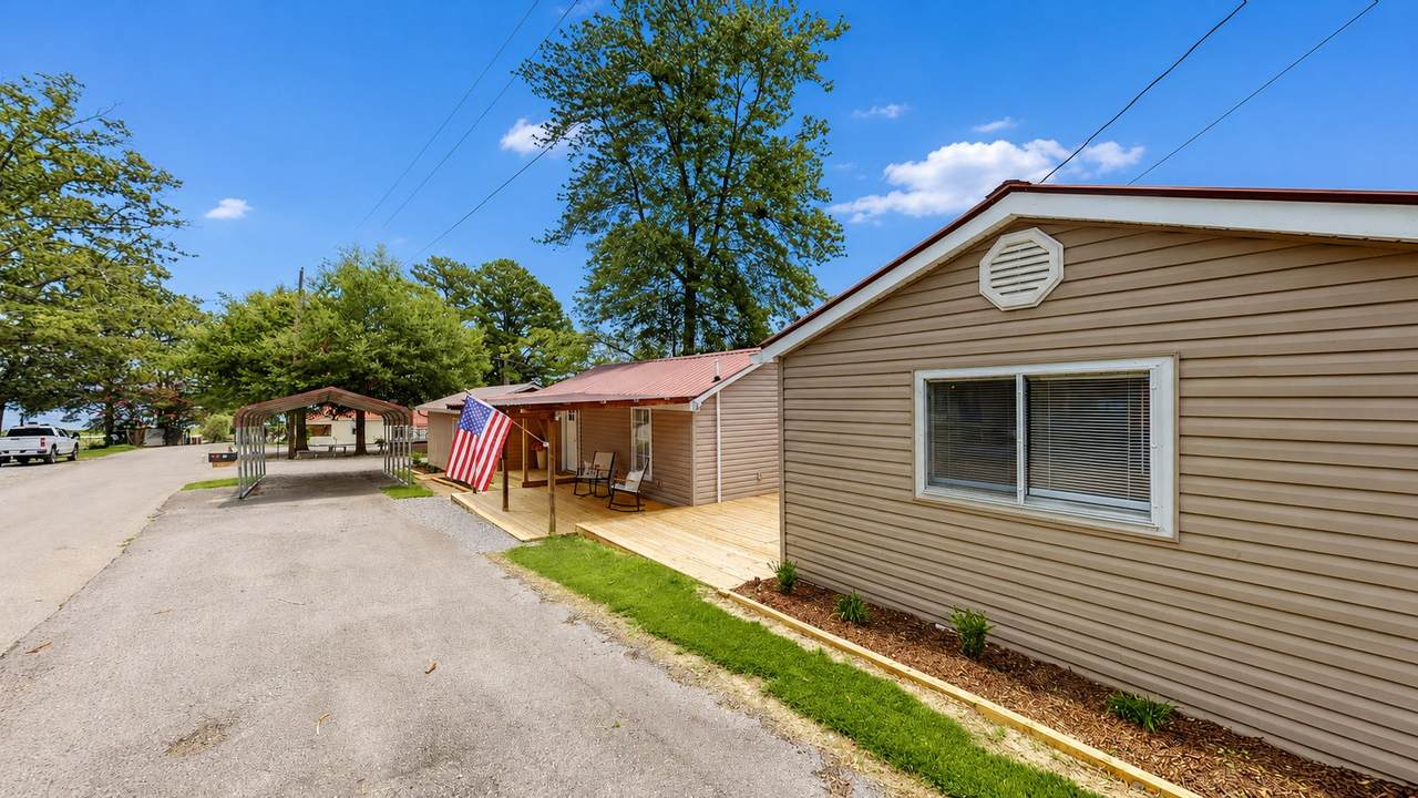 https://bt-photos.global.ssl.fastly.net/nashville/1280_boomver_1_RTC3288373-1.jpg