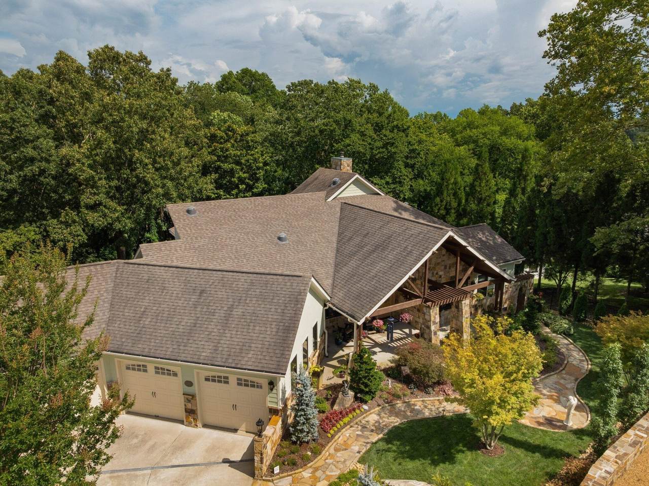 https://bt-photos.global.ssl.fastly.net/nashville/1280_boomver_1_RTC3288381-1.jpg