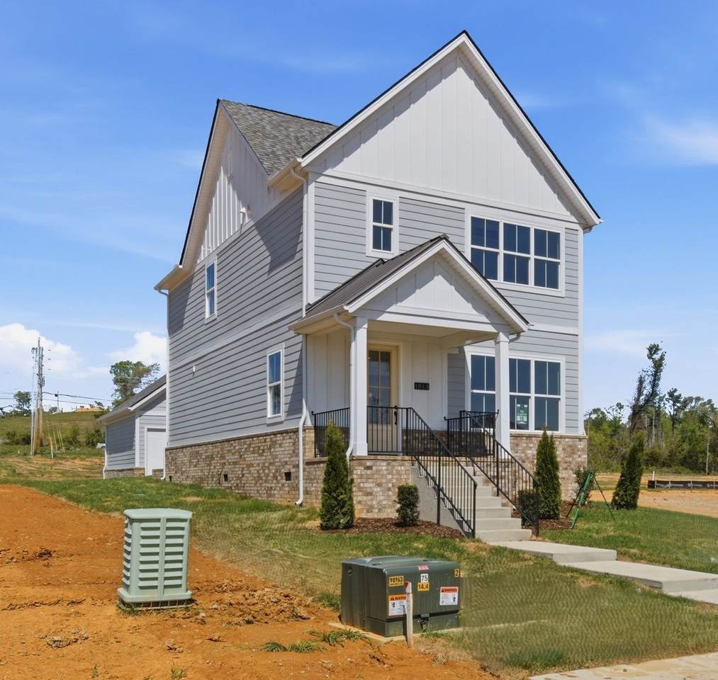 1803 Flatwaters St - Photo 1
