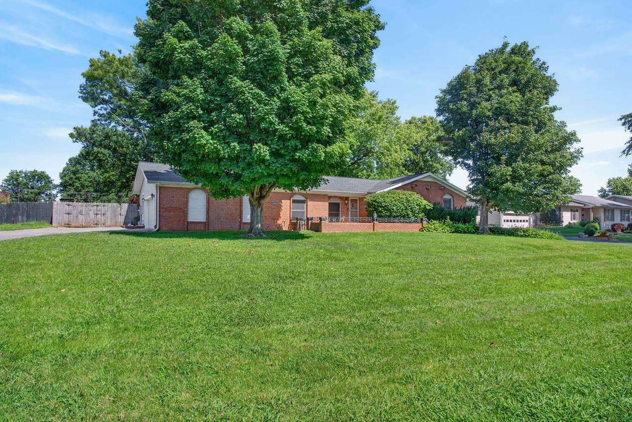 1117 Black Oak Ln - Photo 1
