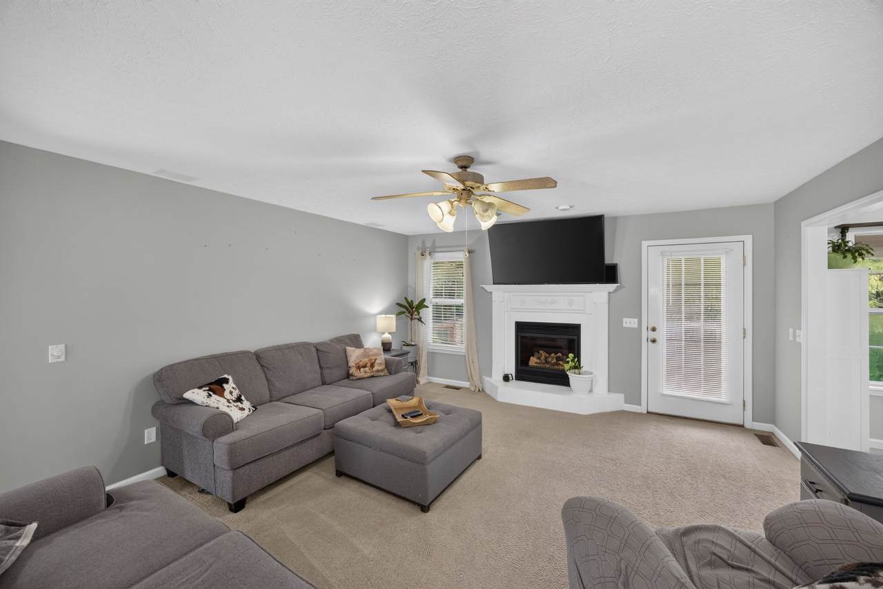 https://bt-photos.global.ssl.fastly.net/nashville/1280_boomver_1_RTC3288604-1.jpg