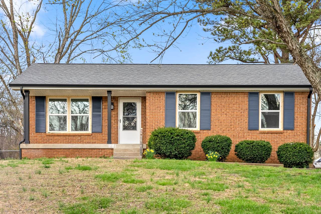 2214 Glory Dr - Photo 1