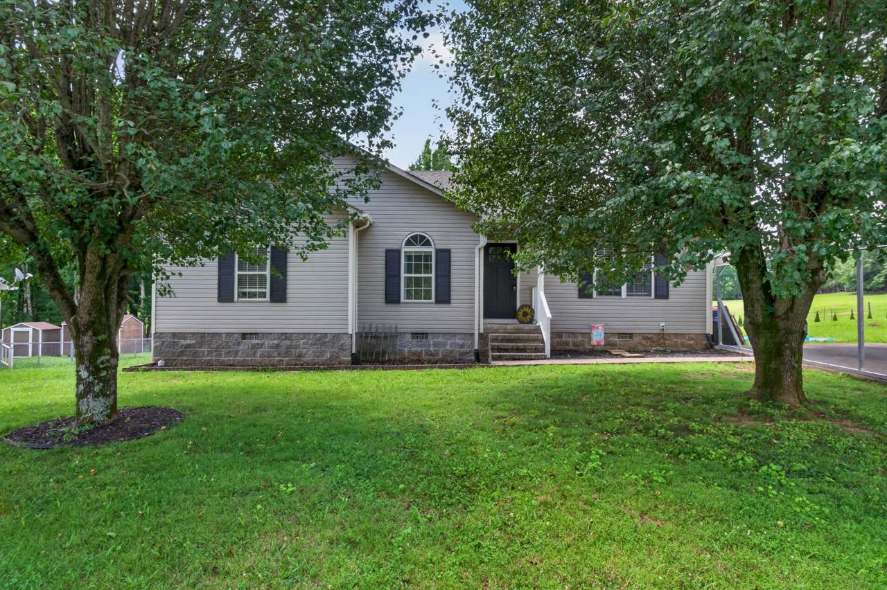 145 Willow Way - Photo 1